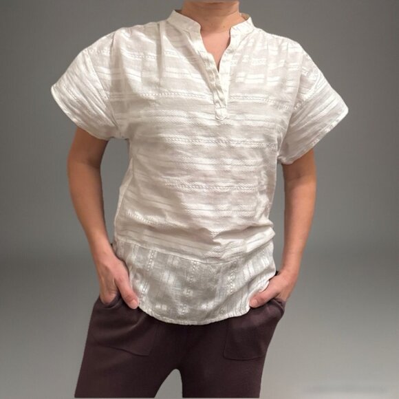 Karen By Simonsen White Cotton Blouse, Size XS, V-Neck, Short Sleeve, Lightweigh - Picture 7 of 9